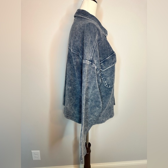 NWT sz M Time and Tru Women's navy mineral wash Shacket boxy fit drop sleeve - Picture 5 of 10